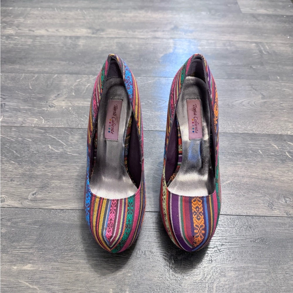 Torta Caliente Multi-Colored Heels‎ SZ 7